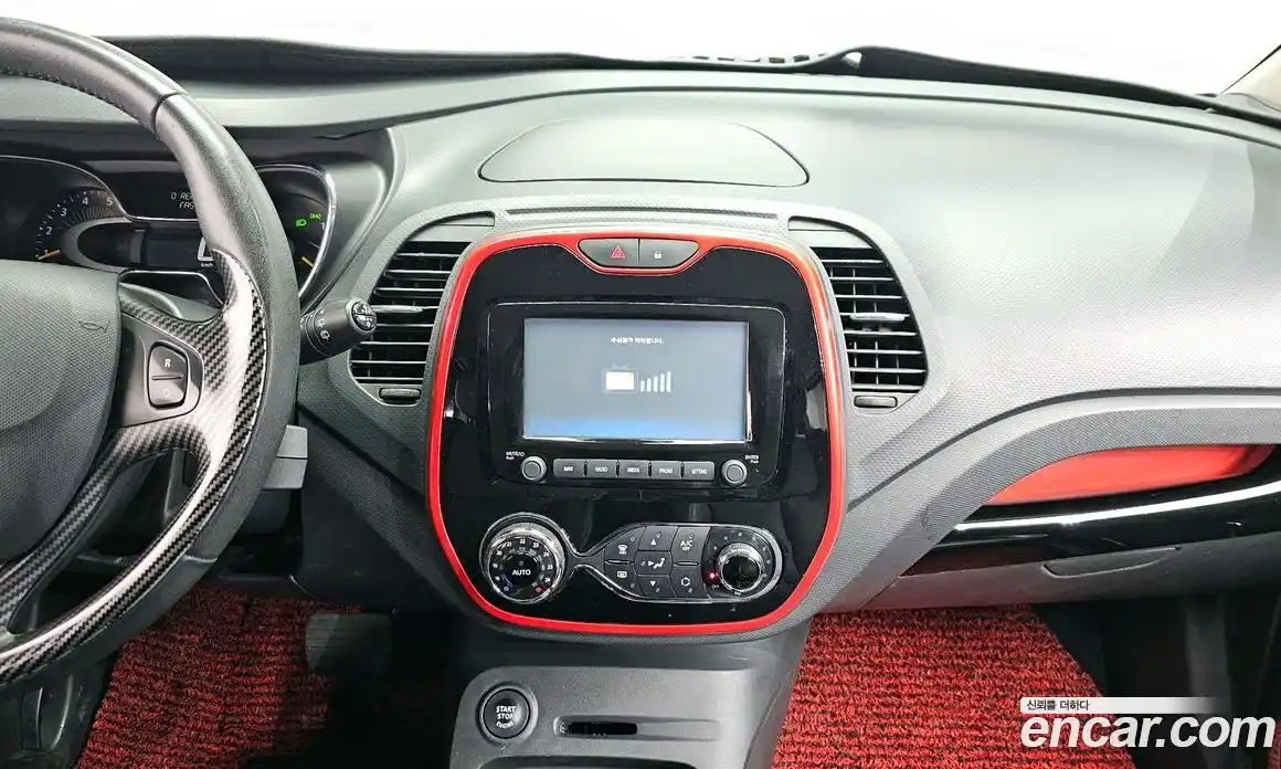 Renault QM3 2016 1.5 Автомат в Москве № 619822, фото 16