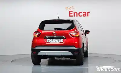 Renault QM3 2016 1.5 Автомат в Москве № 619822, миниатюра 4