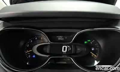 Renault QM3 2016 1.5 Автомат в Москве № 619822, миниатюра 8