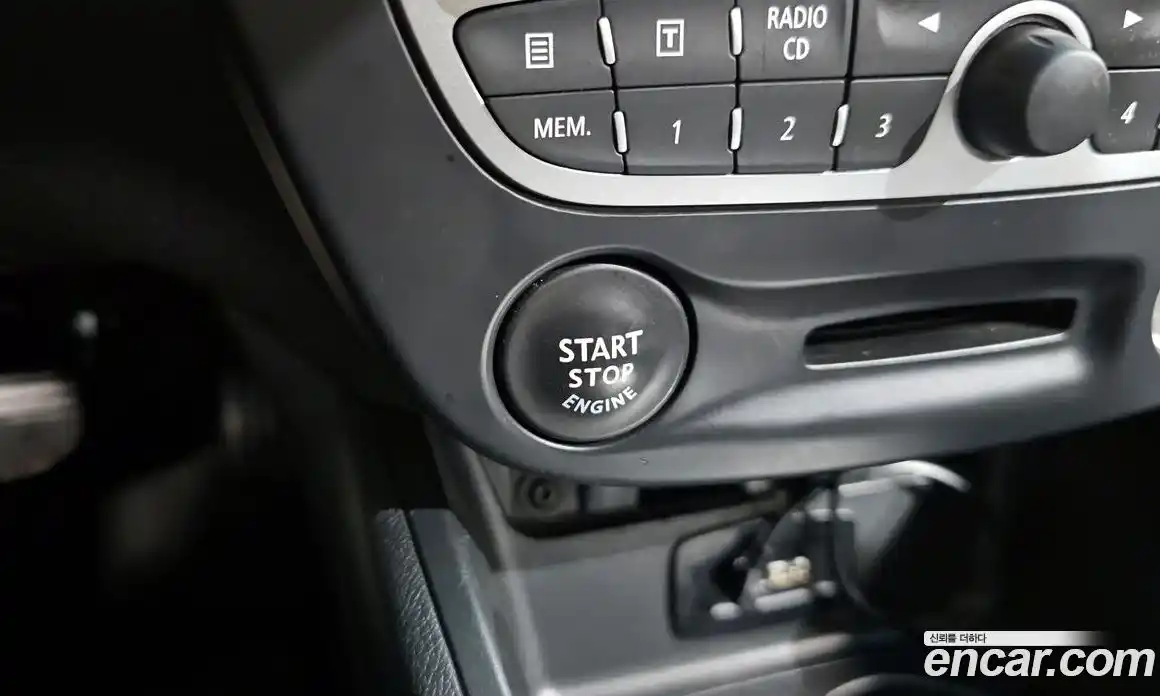 Renault SM3 2012 1.6 Автомат в Москве № 619841, фото 16