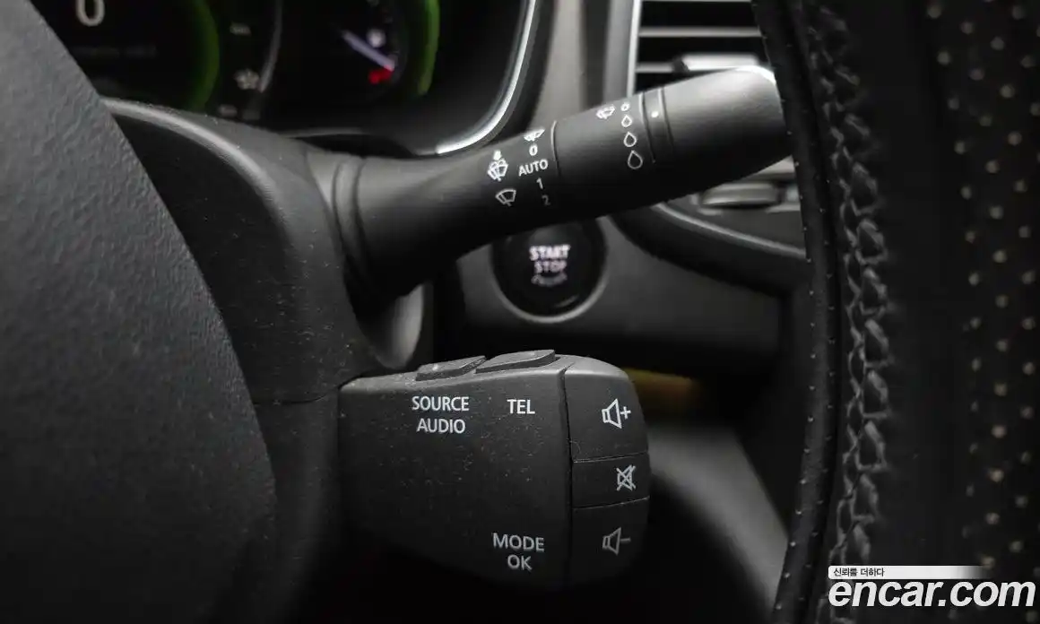 Renault SM6 2016 1.6 Автомат в Москве № 620062, фото 17