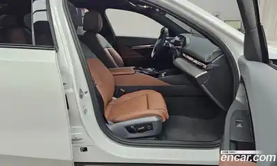 BMW 5-Series 2024 2.0 Автомат в Москве № 620471, миниатюра 11