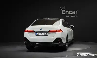 BMW 5-Series 2024 2.0 Автомат в Москве № 620471, миниатюра 4