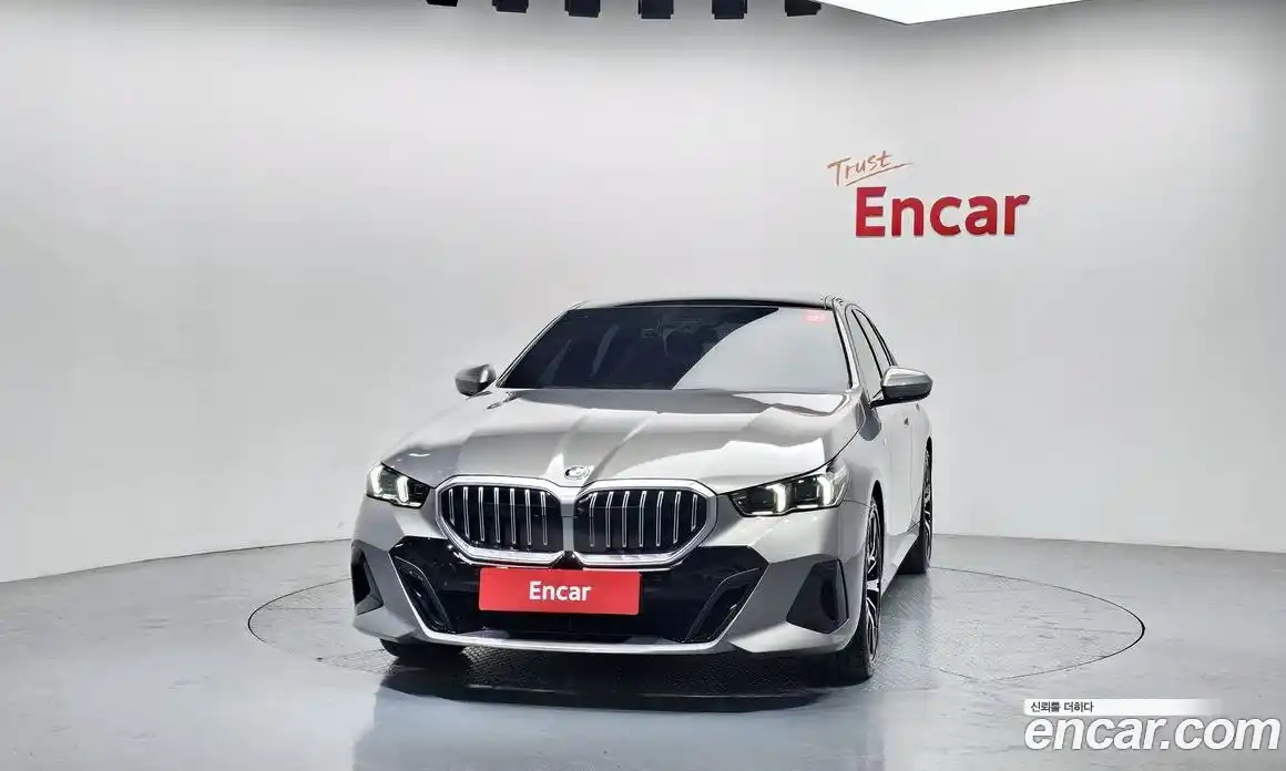 BMW 5-Series 2025 2.0 Автомат в Москве № 620565, фото 3