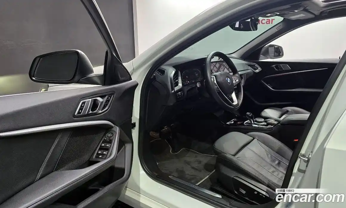 BMW 1-Series 2022 2.0 Автомат в Москве № 620839, фото 11