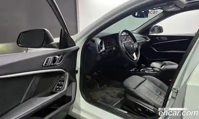 BMW 1-Series 2022 2.0 Автомат в Москве № 620839, миниатюра 11