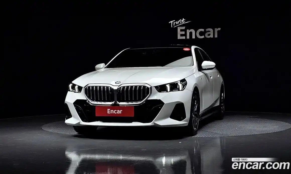 BMW 5-Series 2024 2.0 Автомат в Москве № 621089, фото 3