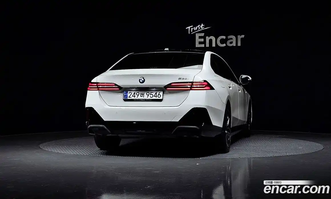 BMW 5-Series 2024 2.0 Автомат в Москве № 621089, фото 4