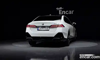 BMW 5-Series 2024 2.0 Автомат в Москве № 621089, миниатюра 4