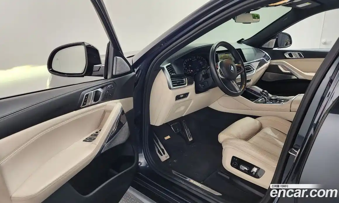 BMW X6 2022 4.4 Автомат в Москве № 621682, фото 10