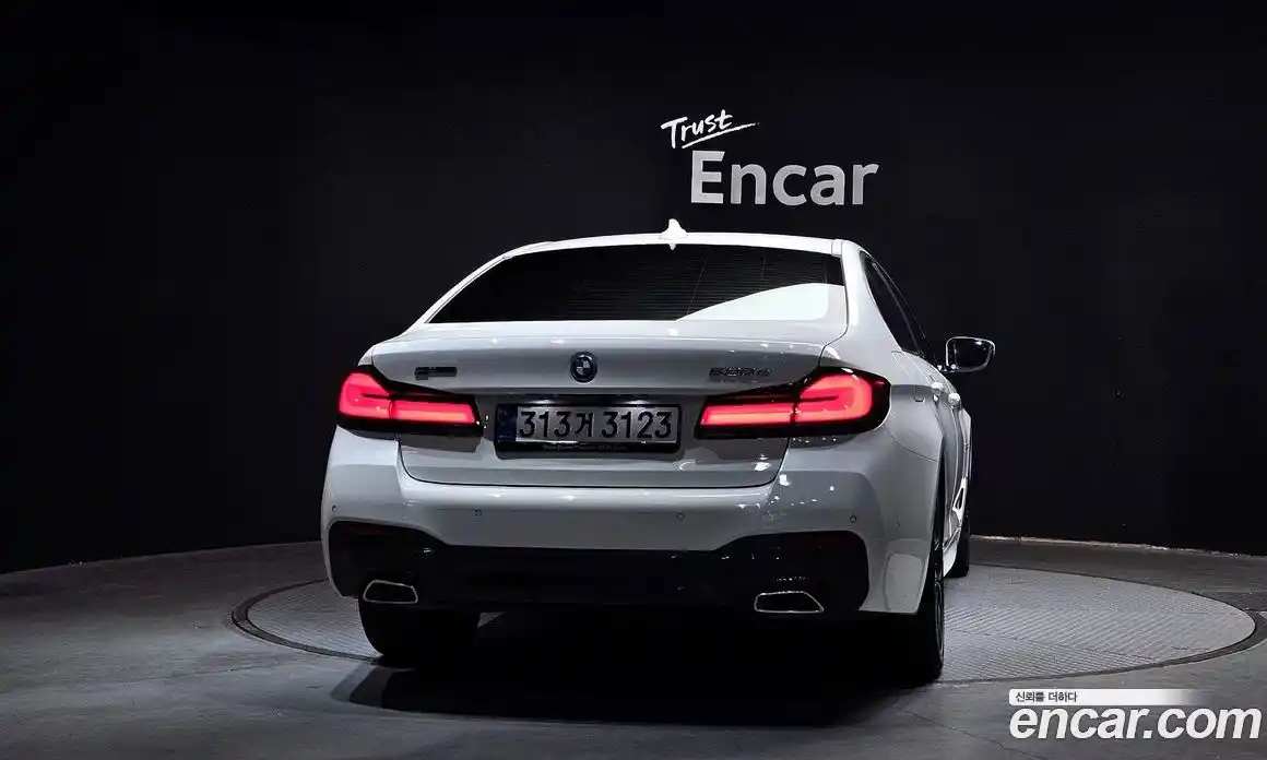 BMW 5-Series 2022 2.0 Автомат в Москве № 621831, фото 4