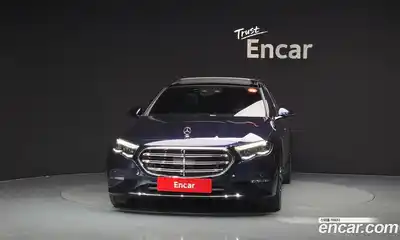 Mercedes-Benz E-Class 2024 2.0 Автомат в Москве № 622796, миниатюра 3