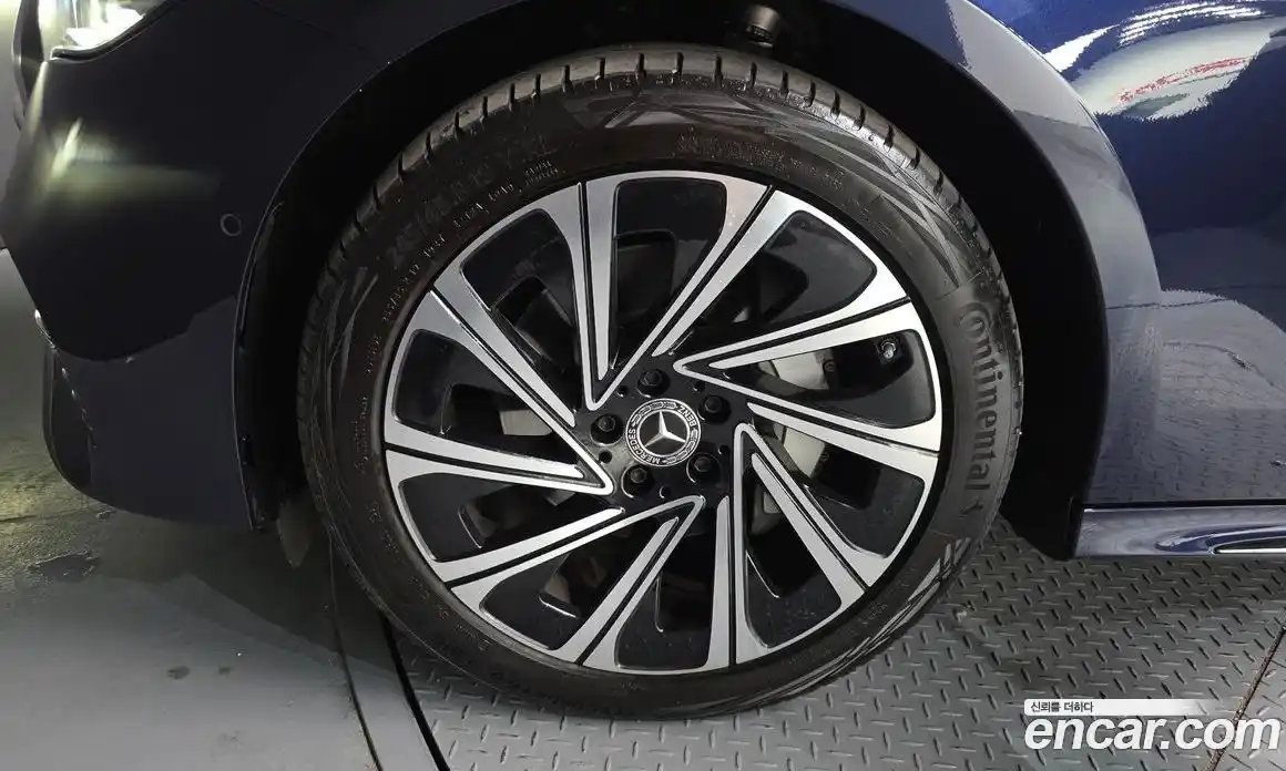 Mercedes-Benz E-Class 2024 2.0 Автомат в Москве № 622796, фото 5