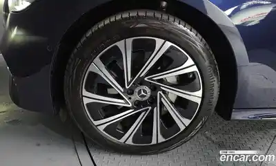 Mercedes-Benz E-Class 2024 2.0 Автомат в Москве № 622796, миниатюра 5