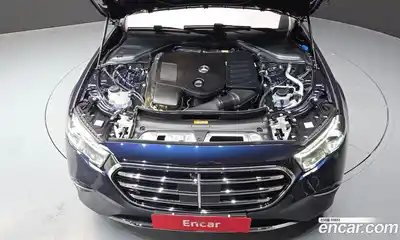 Mercedes-Benz E-Class 2024 2.0 Автомат в Москве № 622796, миниатюра 6