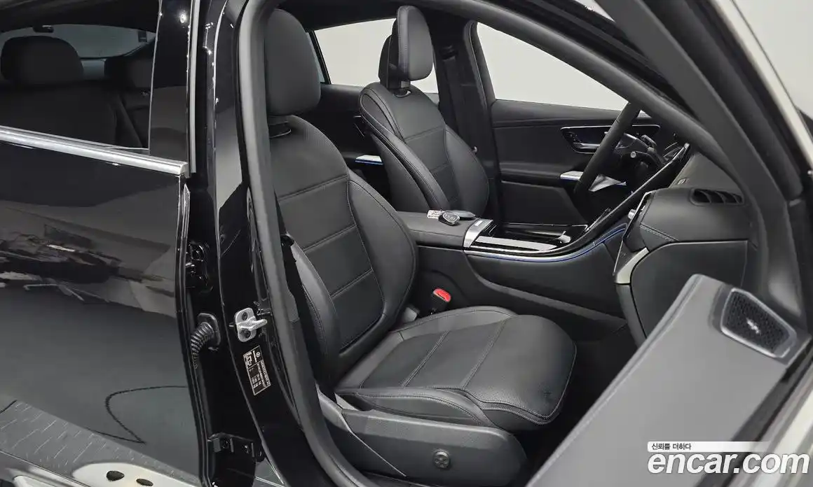 Mercedes-Benz GLC-Class 2025 2.0 Автомат в Москве № 622884, фото 10