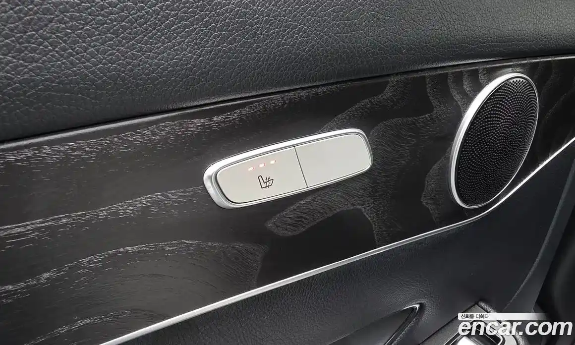 Mercedes-Benz GLC-Class 2019 2.0 Автомат в Москве № 623154, фото 19