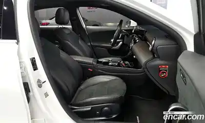 Mercedes-Benz A-Class 2022 2.0 Автомат в Москве № 623181, миниатюра 11