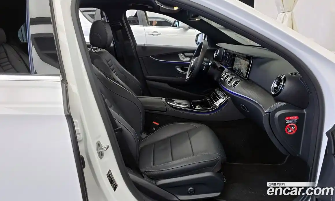 Mercedes-Benz E-Class 2023 2.0 Автомат в Москве № 623397, фото 11