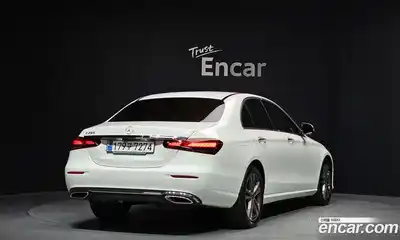 Mercedes-Benz E-Class 2023 2.0 Автомат в Москве № 623397, миниатюра 2