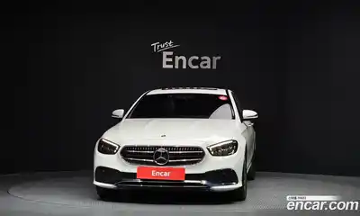 Mercedes-Benz E-Class 2023 2.0 Автомат в Москве № 623397, миниатюра 3