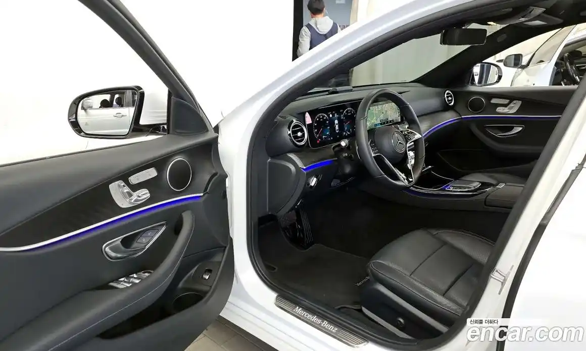 Mercedes-Benz E-Class 2023 2.0 Автомат в Москве № 623397, фото 10