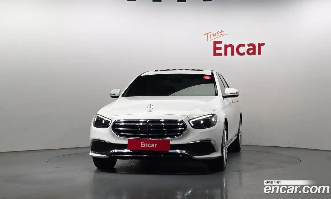 Mercedes-Benz E-Class 2021 2.0 Автомат в Москве № 623444, фото 3