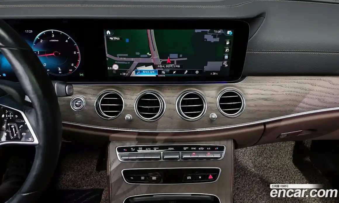 Mercedes-Benz E-Class 2021 1.9 Автомат в Москве № 623587, фото 14