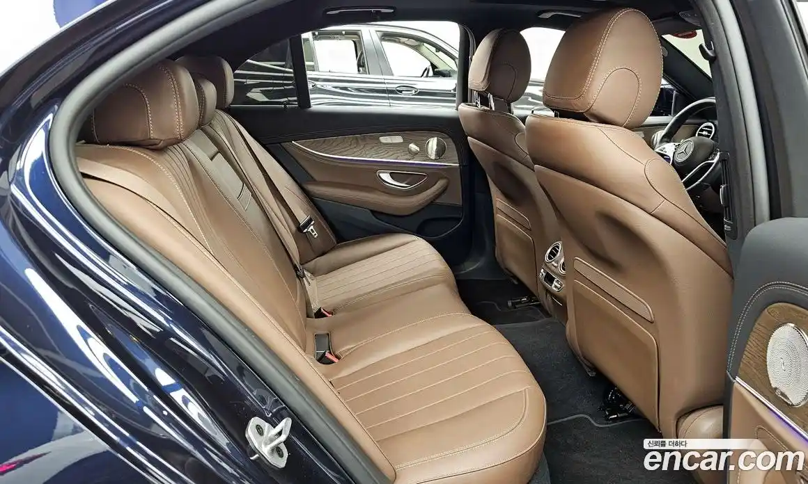 Mercedes-Benz E-Class 2022 2.0 Автомат в Москве № 623634, фото 12