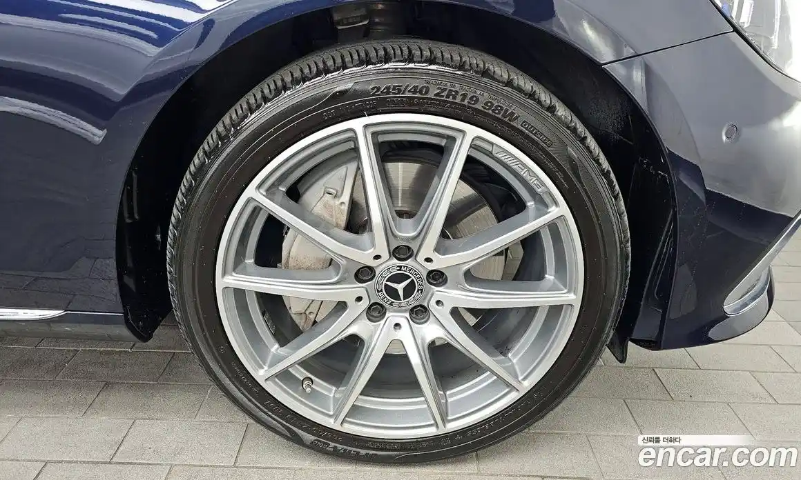 Mercedes-Benz E-Class 2022 2.0 Автомат в Москве № 623634, фото 5