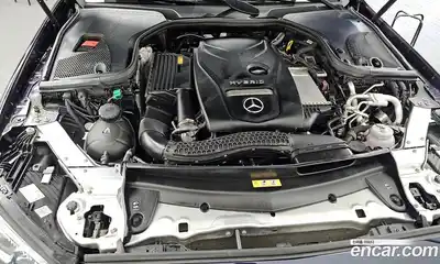 Mercedes-Benz E-Class 2022 2.0 Автомат в Москве № 623634, миниатюра 6