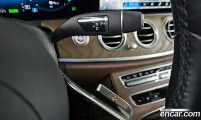 Mercedes-Benz E-Class 2022 2.0 Автомат в Москве № 623634, миниатюра 9