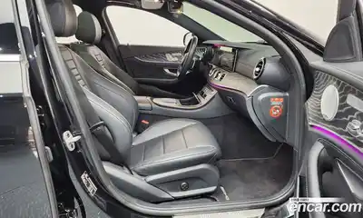 Mercedes-Benz E-Class 2021 2.0 Автомат в Москве № 624045, миниатюра 11