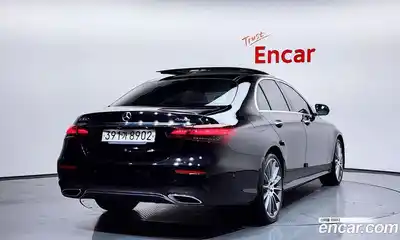 Mercedes-Benz E-Class 2021 2.0 Автомат в Москве № 624045, миниатюра 2