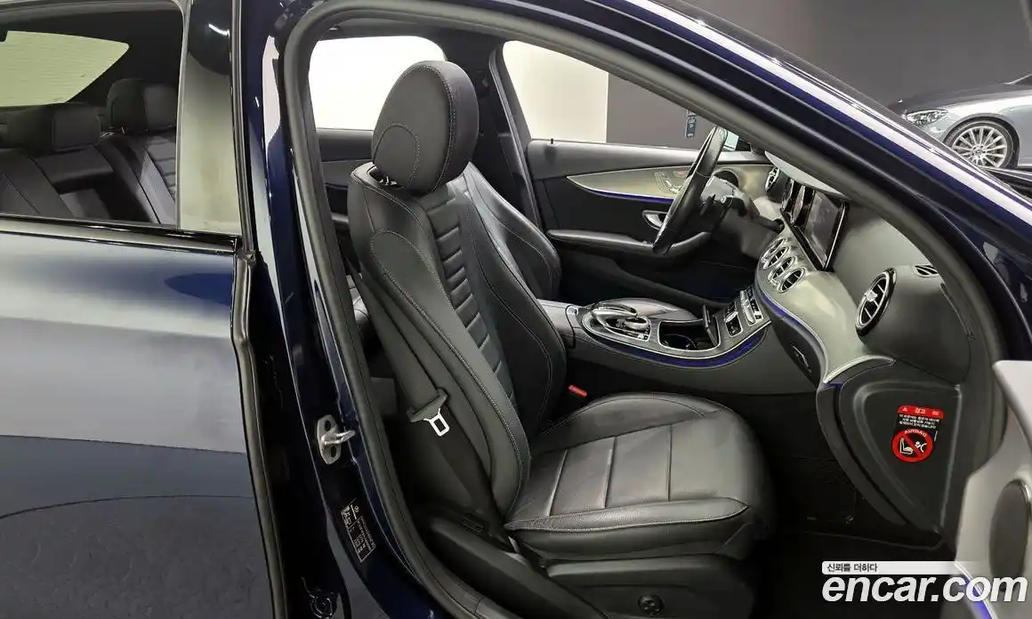 Mercedes-Benz E-Class 2020 2.0 Автомат в Москве № 624050, фото 12