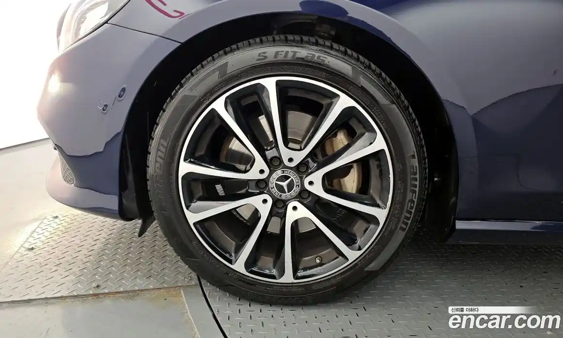 Mercedes-Benz E-Class 2020 2.0 Автомат в Москве № 624050, фото 5