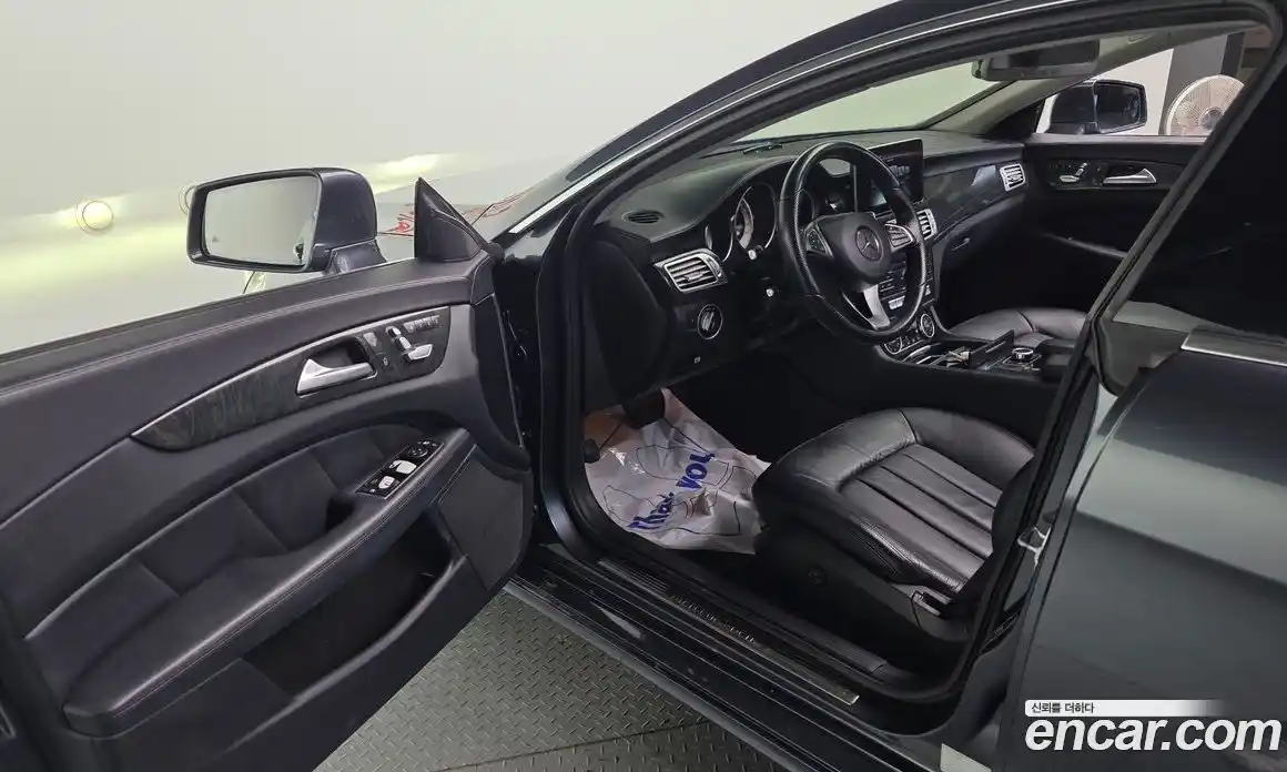 Mercedes-Benz CLS-Class 2016 2.1 Автомат в Москве № 624468, фото 11
