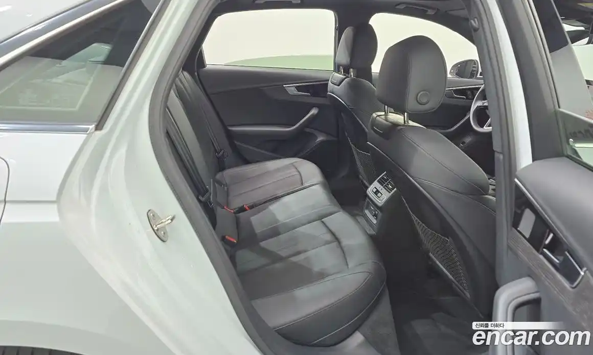 Audi A4 2023 2.0 Автомат в Москве № 624890, фото 12