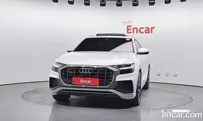 Audi Q8 2021 3.0 Автомат в Москве № 625522, миниатюра 3