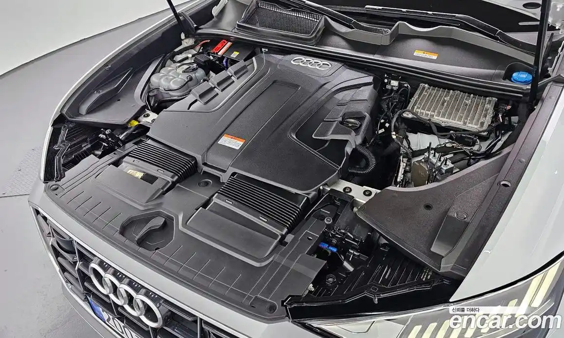 Audi Q8 2021 3.0 Автомат в Москве № 625522, фото 6