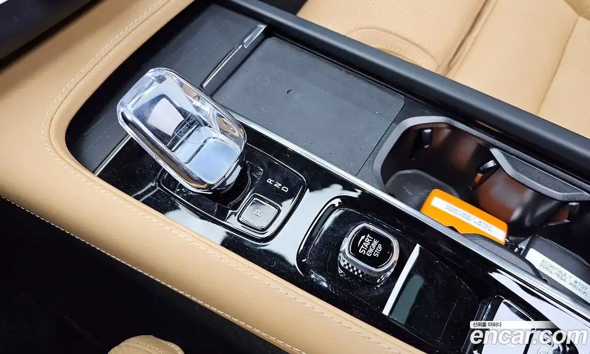 Volvo XC90 2024 2.0 Автомат в Москве № 626176, фото 8