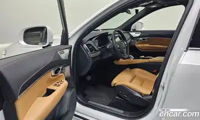 Volvo XC90 2024 2.0 Автомат в Москве № 626205, миниатюра 9
