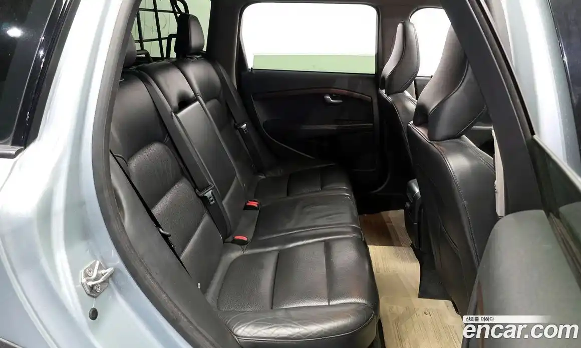 Volvo XC70 2014 2.4 Автомат в Москве № 626402, фото 12