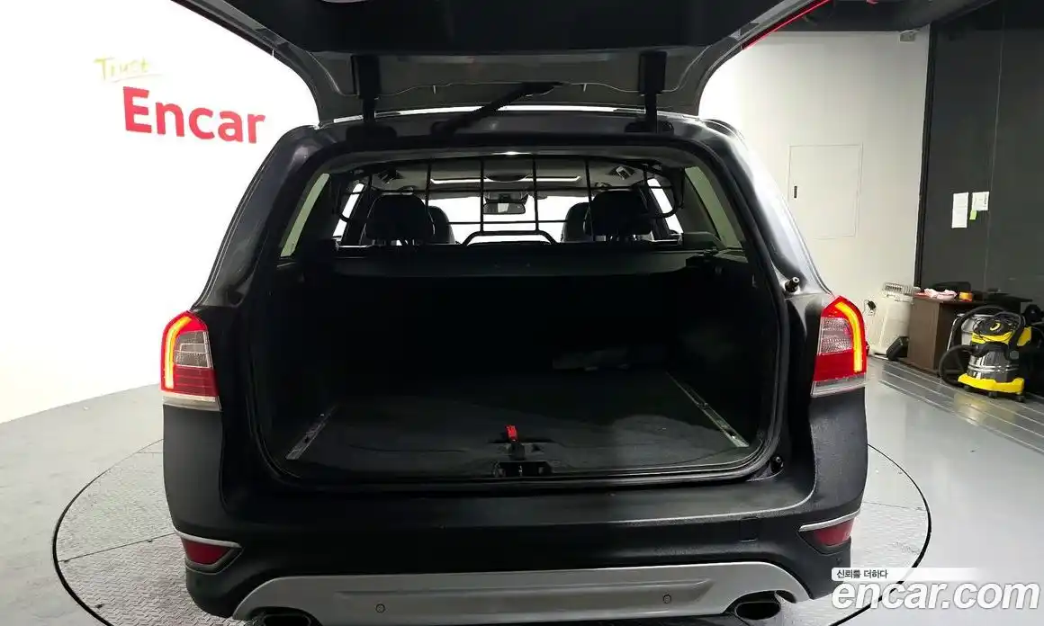 Volvo XC70 2014 2.4 Автомат в Москве № 626402, фото 20