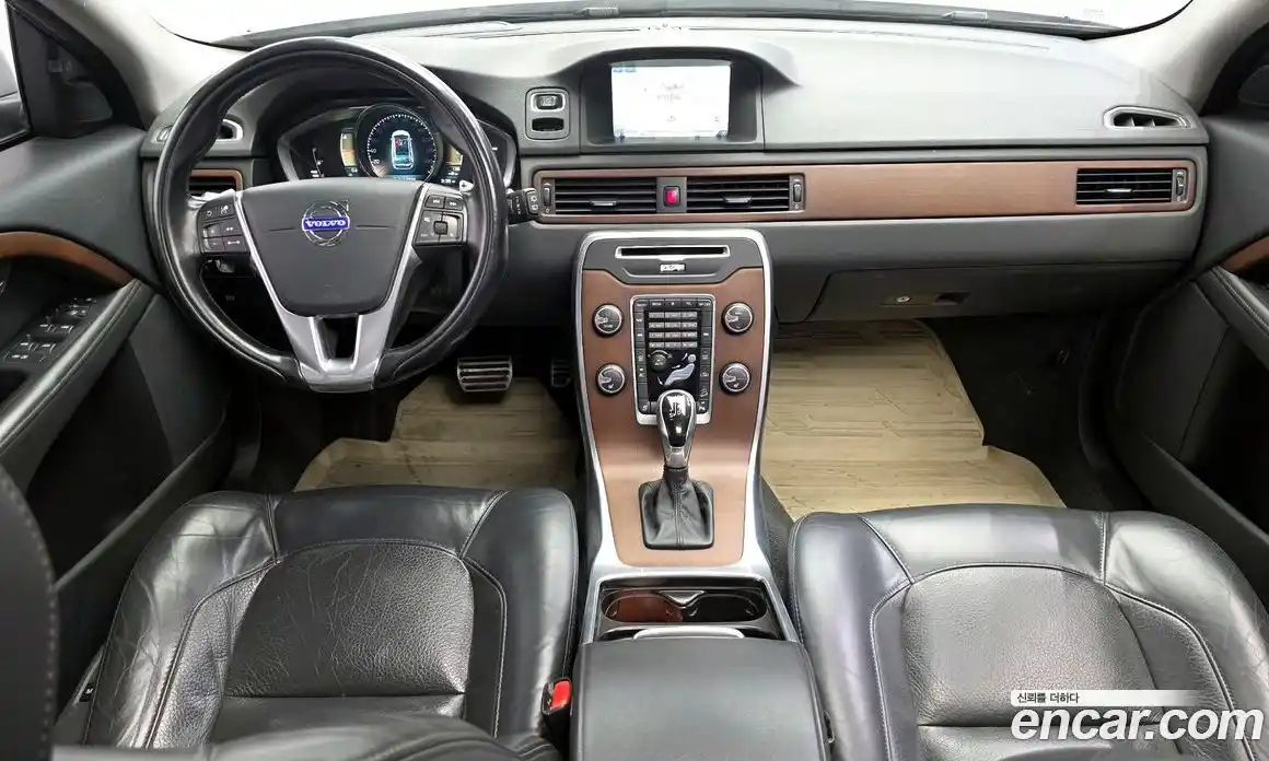 Volvo XC70 2014 2.4 Автомат в Москве № 626402, фото 7