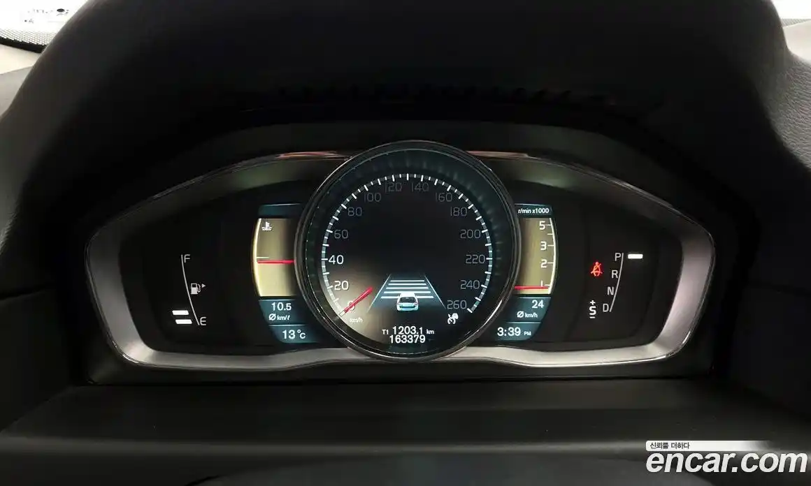 Volvo XC70 2014 2.4 Автомат в Москве № 626402, фото 8