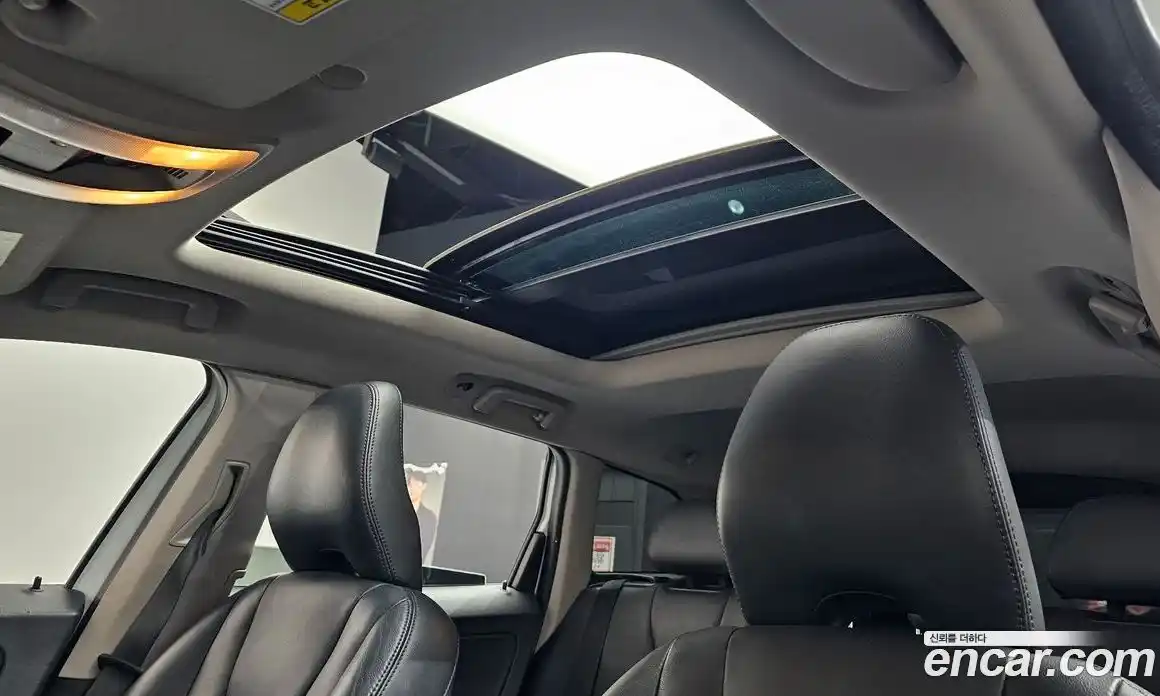 Volvo XC60 2017 2.4 Автомат в Москве № 626413, фото 18