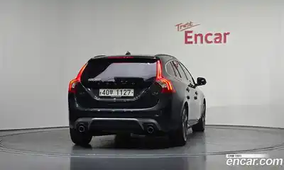 Volvo V60 2015 2.0 Автомат в Москве № 626436, миниатюра 4
