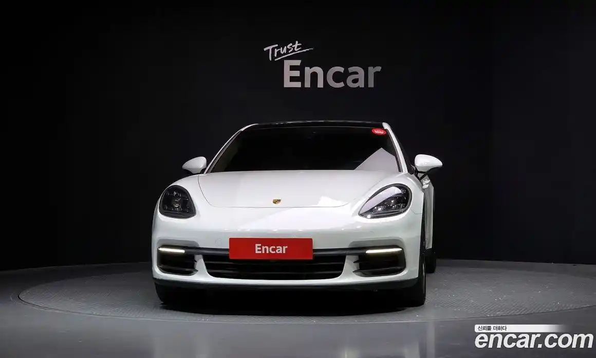 Porsche Panamera 2019 3.0 Автомат в Москве № 626830, фото 3