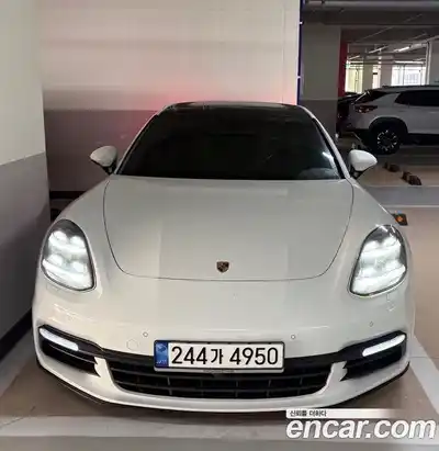 Porsche Panamera, 2018